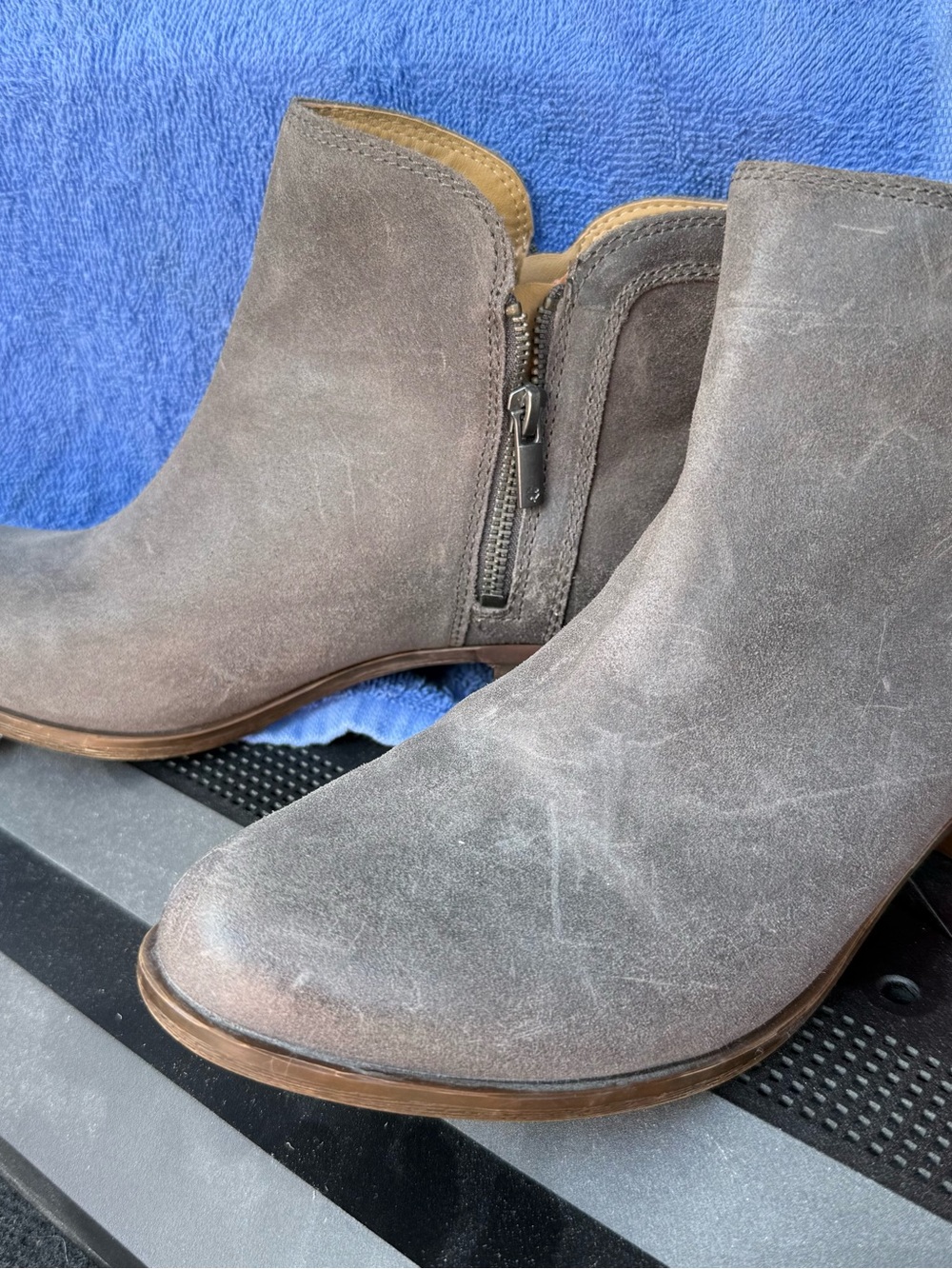 Lucky Brand  Ankle Bootie in Gray - Classic Women's Zip Boot